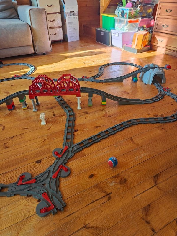 toy rails